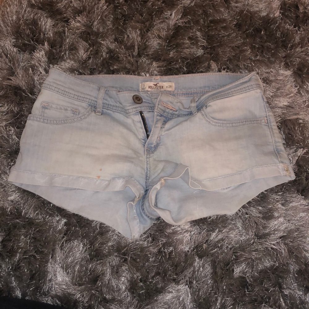 Light wash hollister shorts